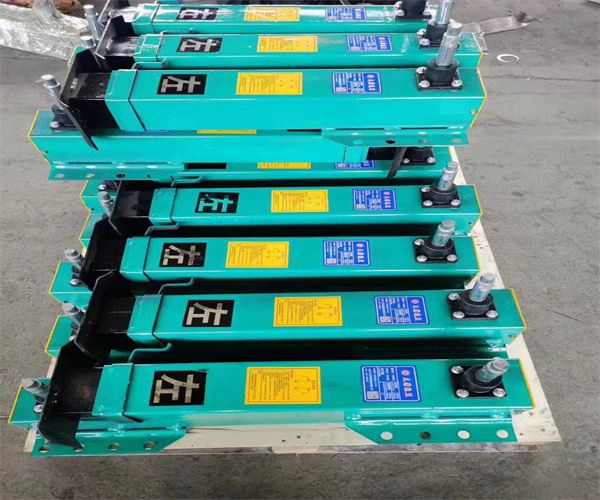 Hydraulic Stiff Legs